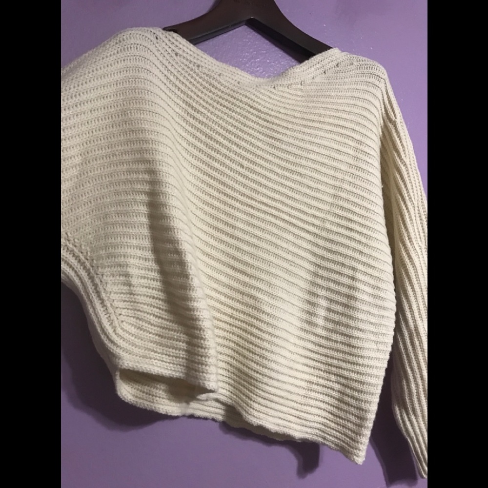 Crop sweater 💓 - Picture 2 of 3